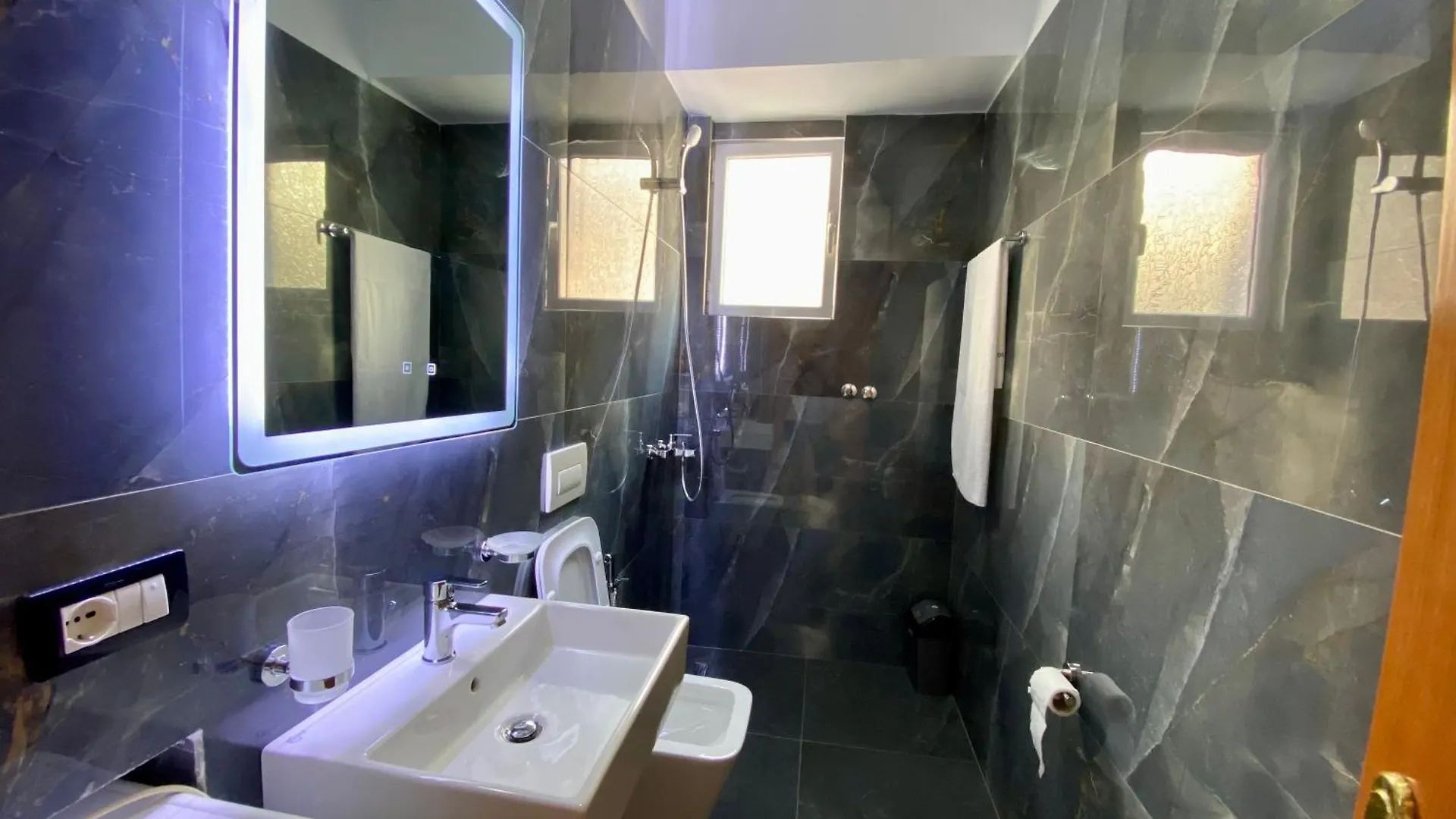 Keidis Apartament Appartement Sarandë